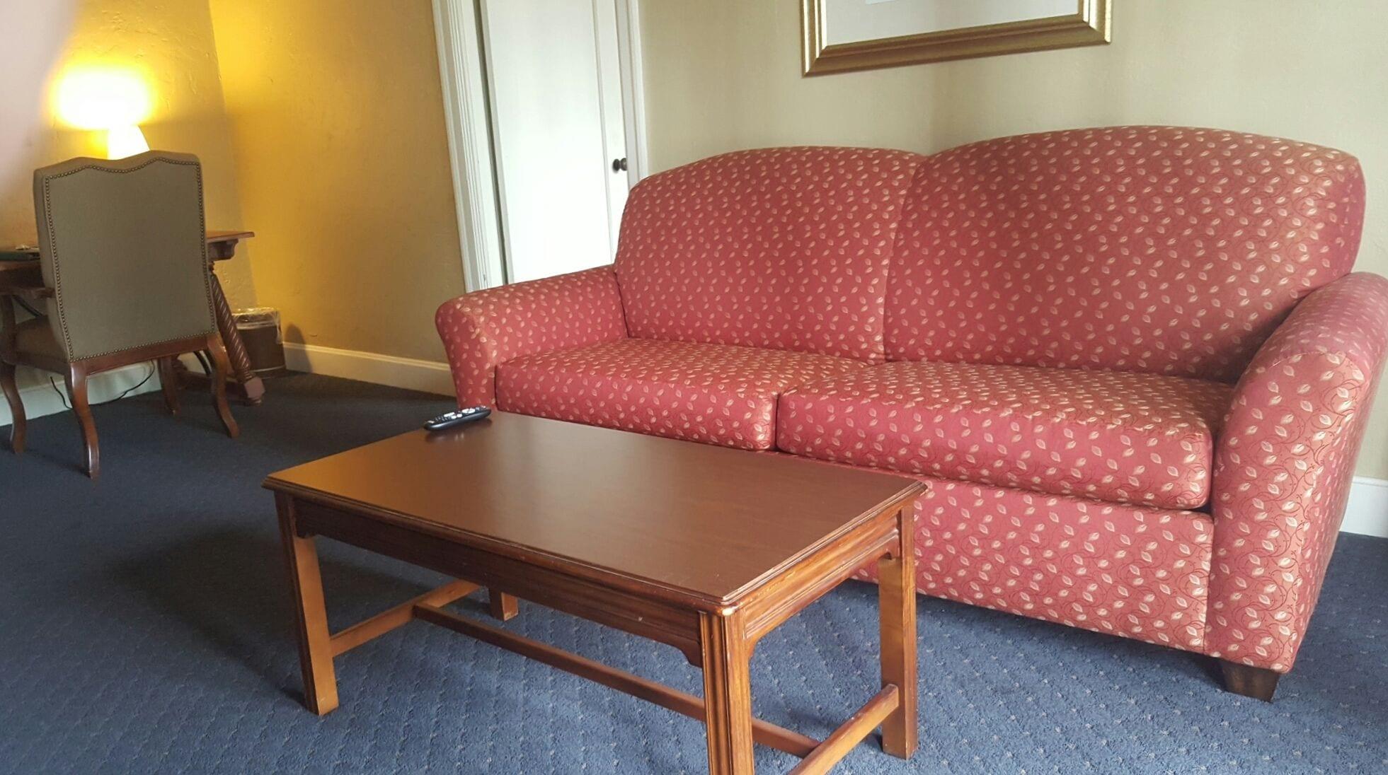 טופיקה Senate Suites Extended Stay Hotel מראה חיצוני תמונה